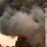 🔥 लाखानी (बालाघाट) में भीषण आग, टेढ़ुई पुलिया चौराहे पर मची अफरा-तफरी