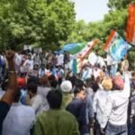 जंतर-मंतर पर प्रदर्शन को लेकर दिल्ली में बढ़ी सुरक्षा, पुलिस ने कई प्रदर्शनकारियों को हिरासत में लिया